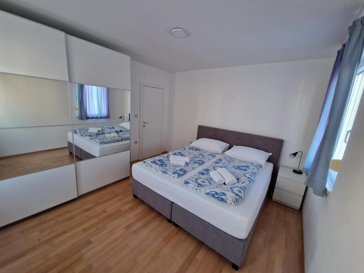 Apartments Vedran Punat Buitenkant foto